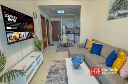 شقة - غرفة نوم - 2 حمامات للايجار في بوابة بن غاطي - الجداف - دبي