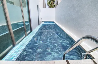 Villa - 5 Bedrooms - 6 Bathrooms for rent in Jumeirah 1 Villas - Jumeirah 1 - Jumeirah - Dubai