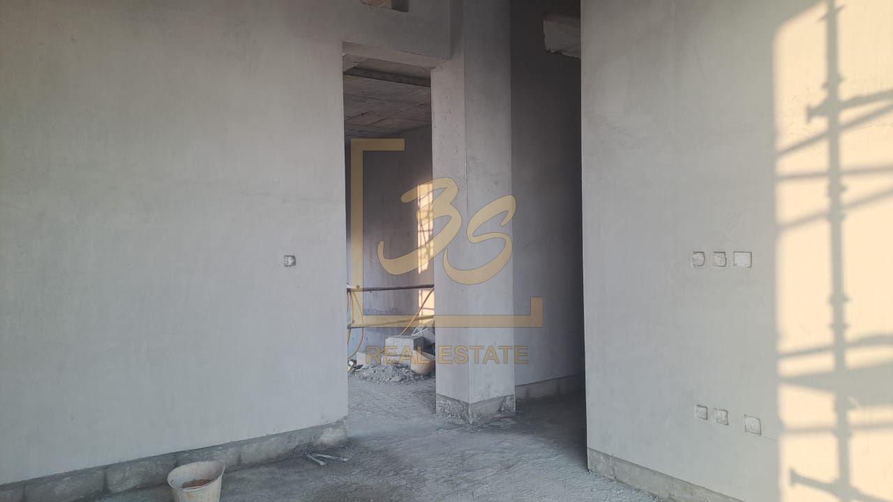 Huge Plot | Private Pool and Lift | Handover Soon by 229540 