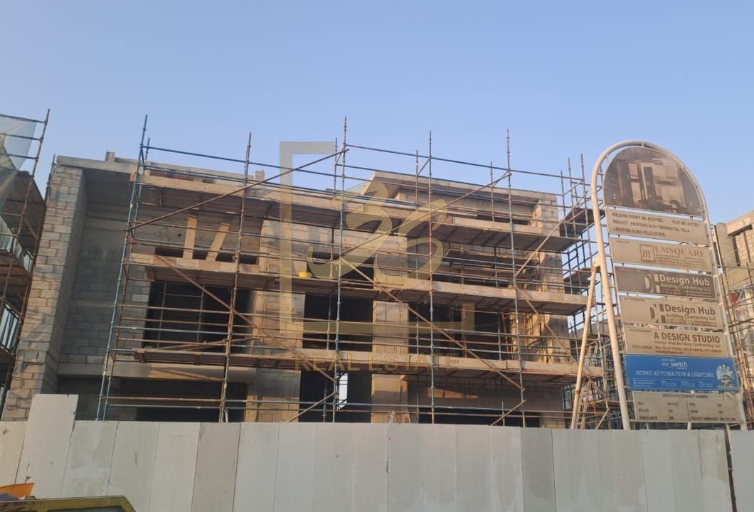 Huge Plot | Private Pool and Lift | Handover Soon by 229540 