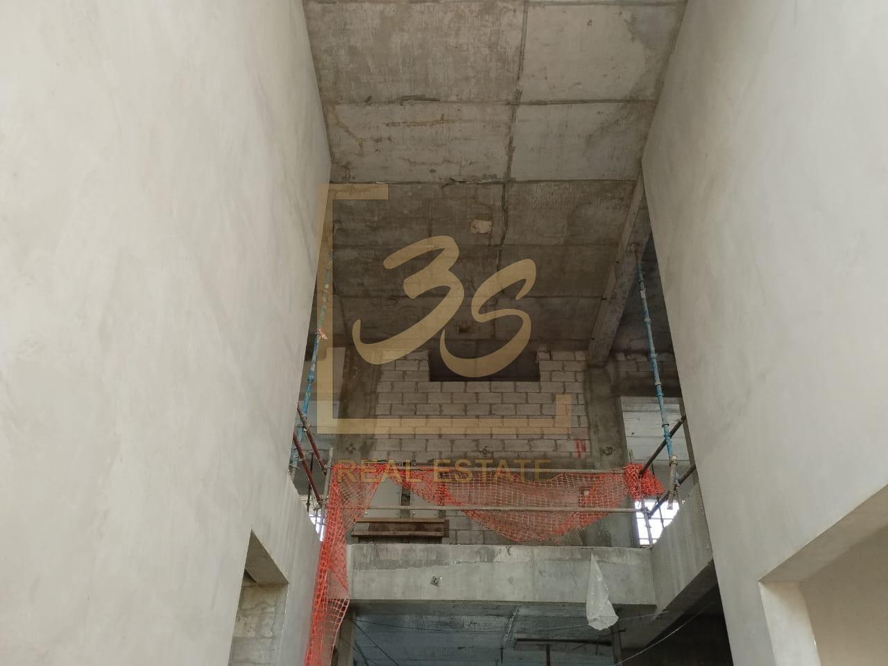 Huge Plot | Private Pool and Lift | Handover Soon by 229540 