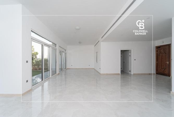 15932012 - Property Image 3