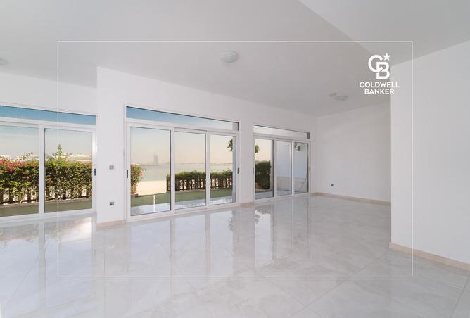 15932012 - Property Image 2