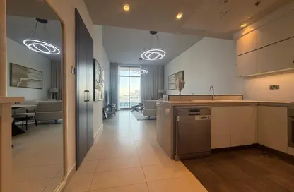 شقة - غرفة نوم - 2 حمامات للايجار في اويا رزيدنس‎ - موتور سيتي - دبي