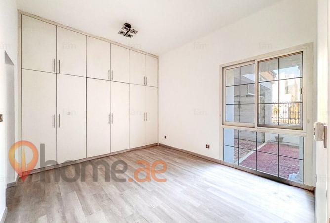 110981852 - Property Image 2