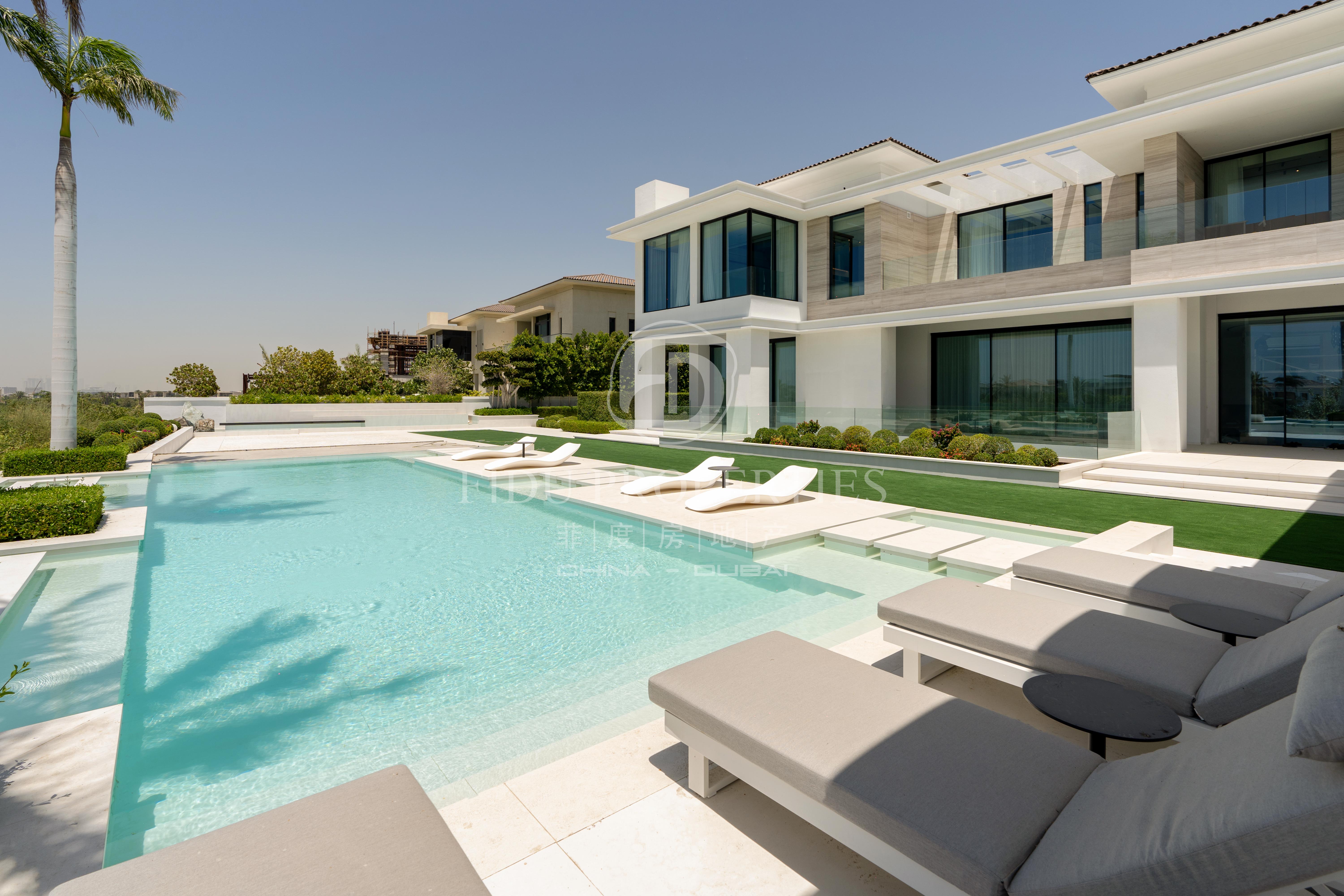 Custom Built 7 Bedrooms Mansion On The Golf Course