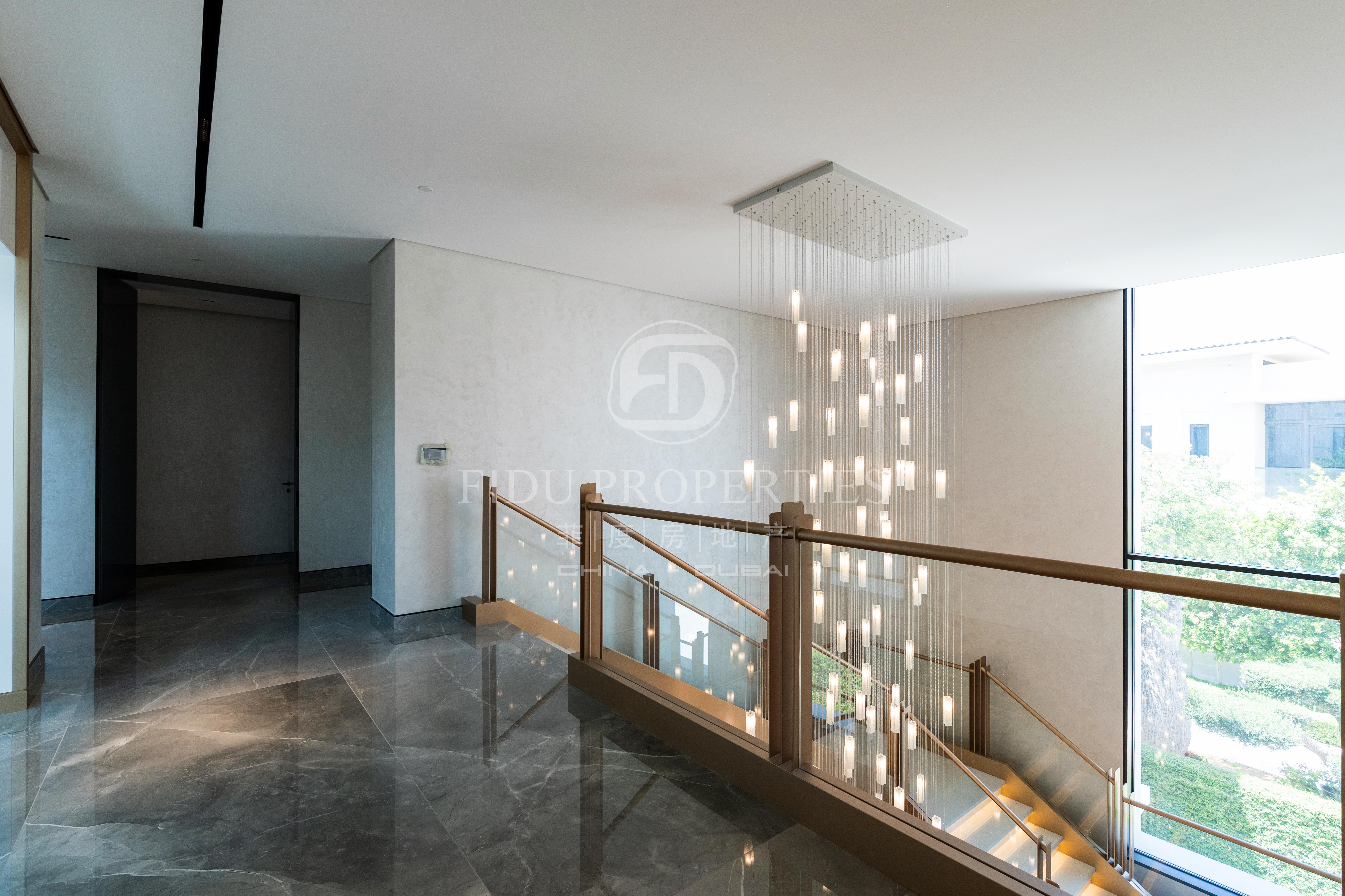Custom Built 7 Bedrooms Mansion On The Golf Course
