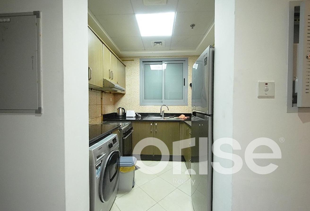1 BR Apartment with 600sqft Private Garden photo 3