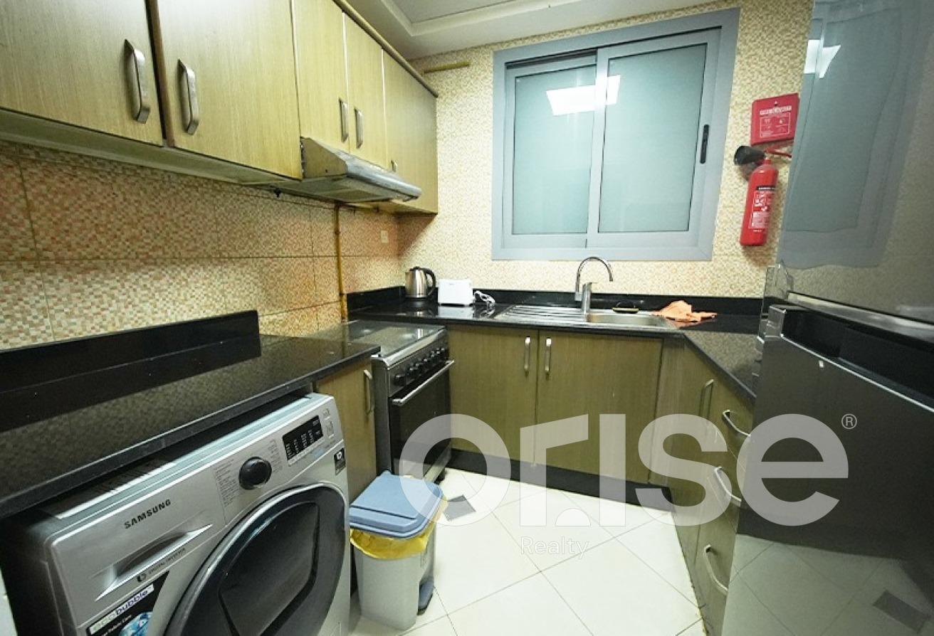 1 BR Apartment with 600sqft Private Garden photo 5