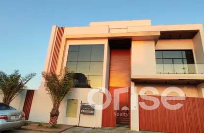Villa - 5 Bedrooms - 4 Bathrooms for rent in Nad Al Sheba Gardens 1 - Nad Al Sheba Gardens - Nad Al Sheba 1 - Nad Al Sheba - Dubai Villa - 5 Bedrooms - 4 Bathrooms for rent in Nad Al Sheba Gardens 1 - Nad Al Sheba Gardens - Nad Al Sheba 1 - Nad Al Sheba - Dubai