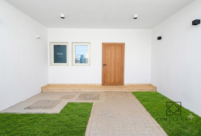 141916956 - Property Main Image