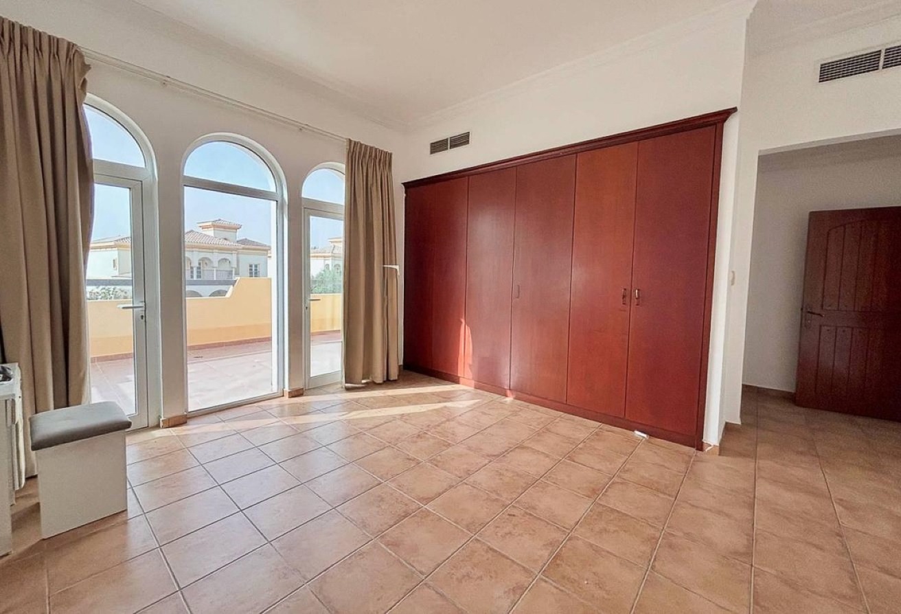 5 bedroom villa in The Aldea, The Villa: 8