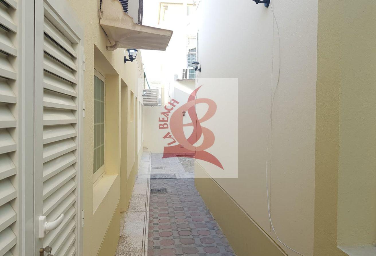 Friendly Negotiable deal I Prime location I for families photo 18