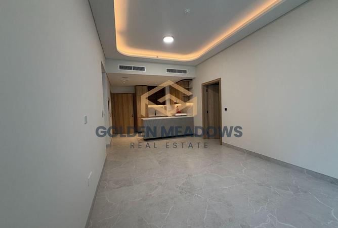 Luxurious2BR Residence with Resort Style Pool View