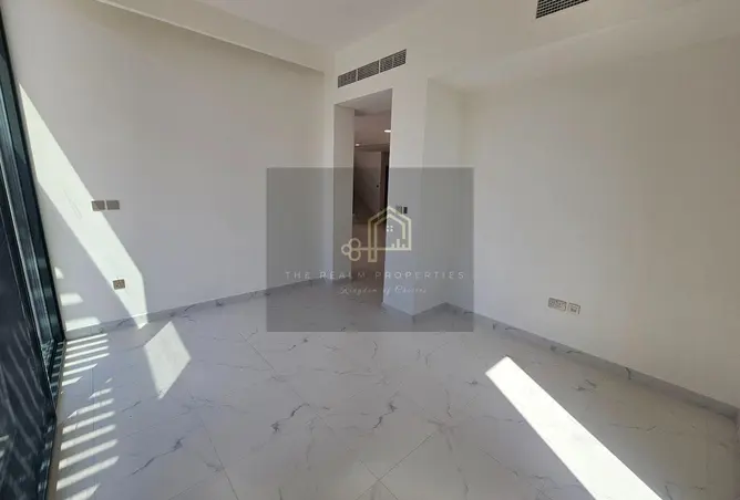 164608795 - Property Image 2