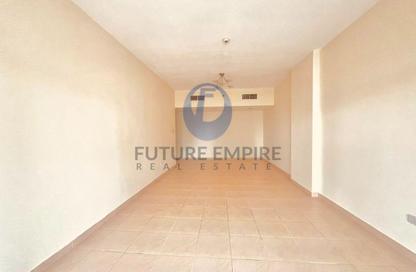 Apartment - 2 Bedrooms - 3 Bathrooms for rent in Al Raffa - Bur Dubai - Dubai