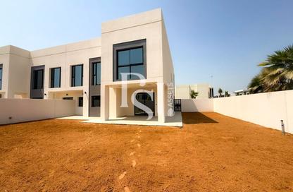 Townhouse - 4 Bedrooms - 5 Bathrooms for rent in The Magnolias - Yas Acres - Yas Island - Abu Dhabi