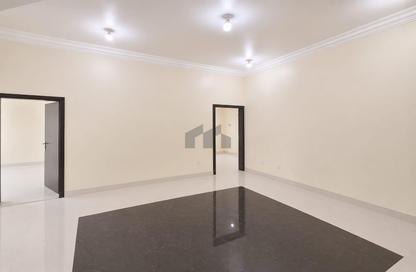 Villa - 5 Bedrooms - 7 Bathrooms for rent in Shakhbout City - Abu Dhabi