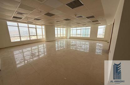 Office Space - 2 Bedrooms - 1 Bathroom for rent in Al Awadhi Tower - Sheikh Hamad Bin Abdullah St. - Fujairah