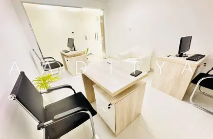مكتب - غرفة نوم - 1 حمام للايجار في مبنى سيلفر هوم - هور العنز - ديرة - دبي