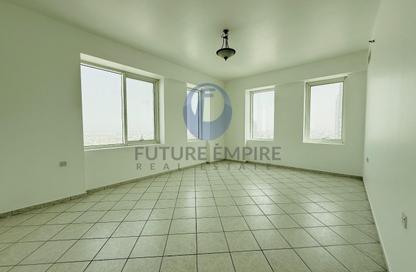 Apartment - 3 Bedrooms - 4 Bathrooms for rent in Saeed Tower 2 - Saeed Towers - Sheikh Zayed Road - Dubai