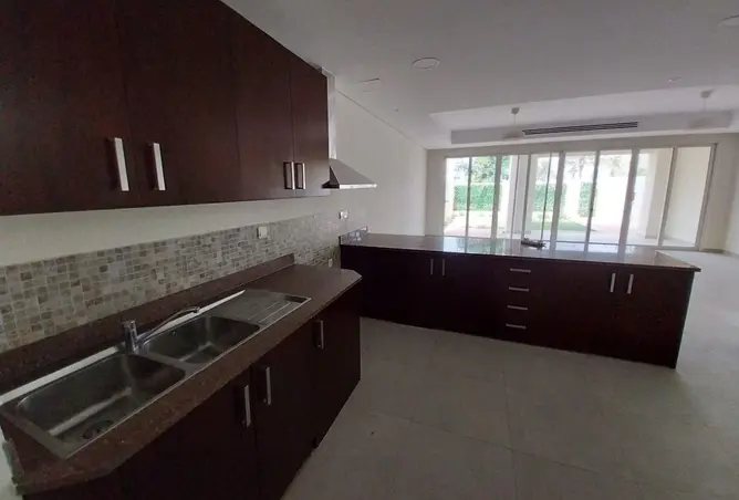 83233629 - Property Image 3