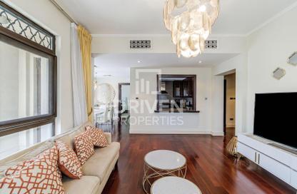 Apartment - 2 Bedrooms - 2 Bathrooms for rent in Zaafaran 3 - Zaafaran - Old Town - Downtown Dubai - Dubai
