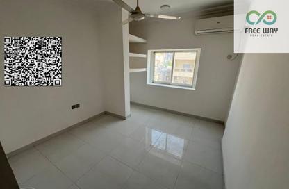 شقة - 1 حمام للايجار في برج الكورنيش - طريق كورنيش عجمان - عجمان شقة - 1 حمام للايجار في برج الكورنيش - طريق كورنيش عجمان - عجمان