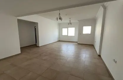 Apartment - 2 Bedrooms - 2 Bathrooms for rent in Zayd Bin Aslam Street - Abu shagara - Sharjah