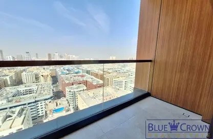 شقة - 2 غرف نوم - 4 حمامات للايجار في ام سكوير - منخول - بر دبي - دبي