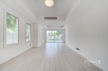 Villa - 3 Bedrooms - 3 Bathrooms for rent in Springs 5 - The Springs - Dubai Villa - 3 Bedrooms - 3 Bathrooms for rent in Springs 5 - The Springs - Dubai