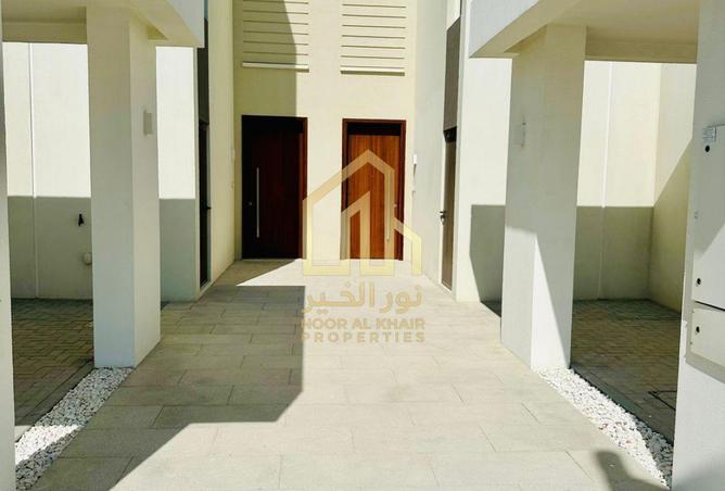 77306500 - Property Image 2