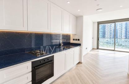 Apartment - Studio - 1 for rent in Peninsula Three - Peninsula - Business Bay - Dubai