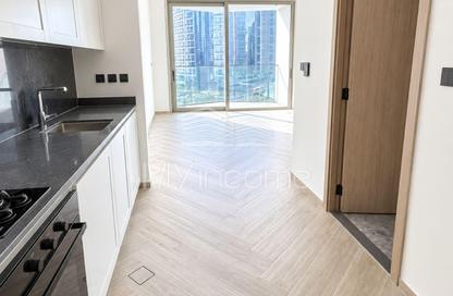 Apartment - Studio - 1 for rent in Peninsula Three - Peninsula - Business Bay - Dubai