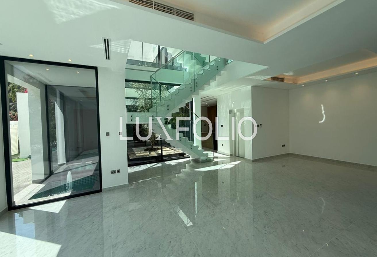 Private Pool | Ready To Move | Modern Luxury photo 7