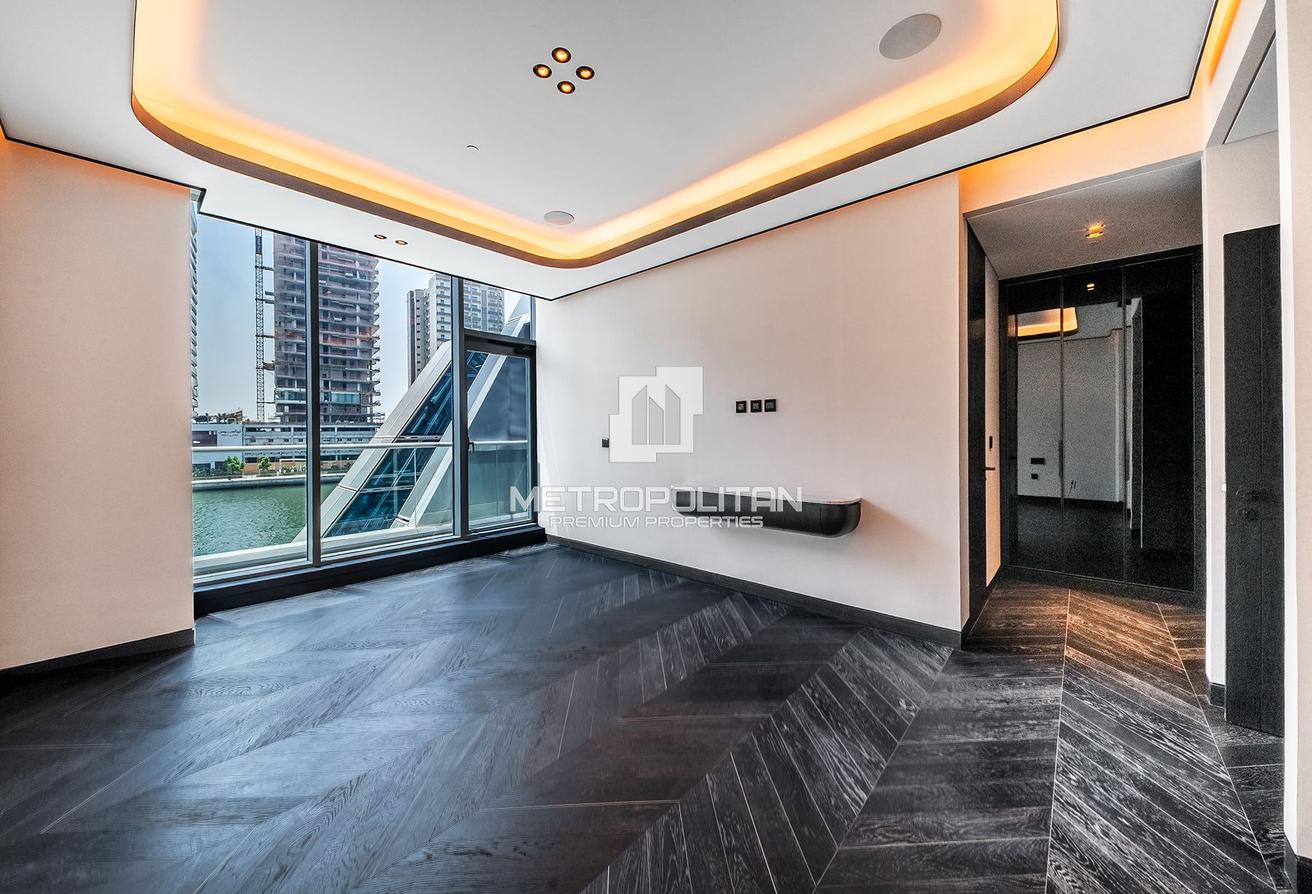Signature Home | Full Canal View | Private Pool photo 25