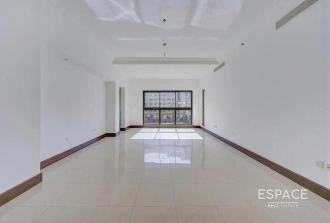 54403748 - صورة العقار 3