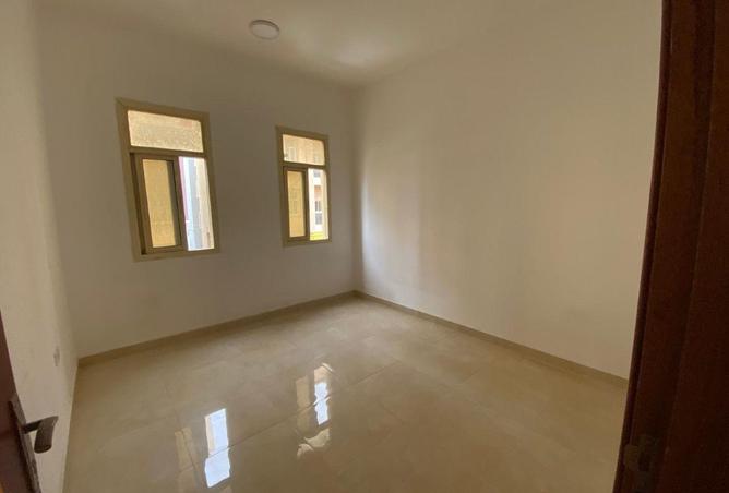 77798287 - Property Image 2