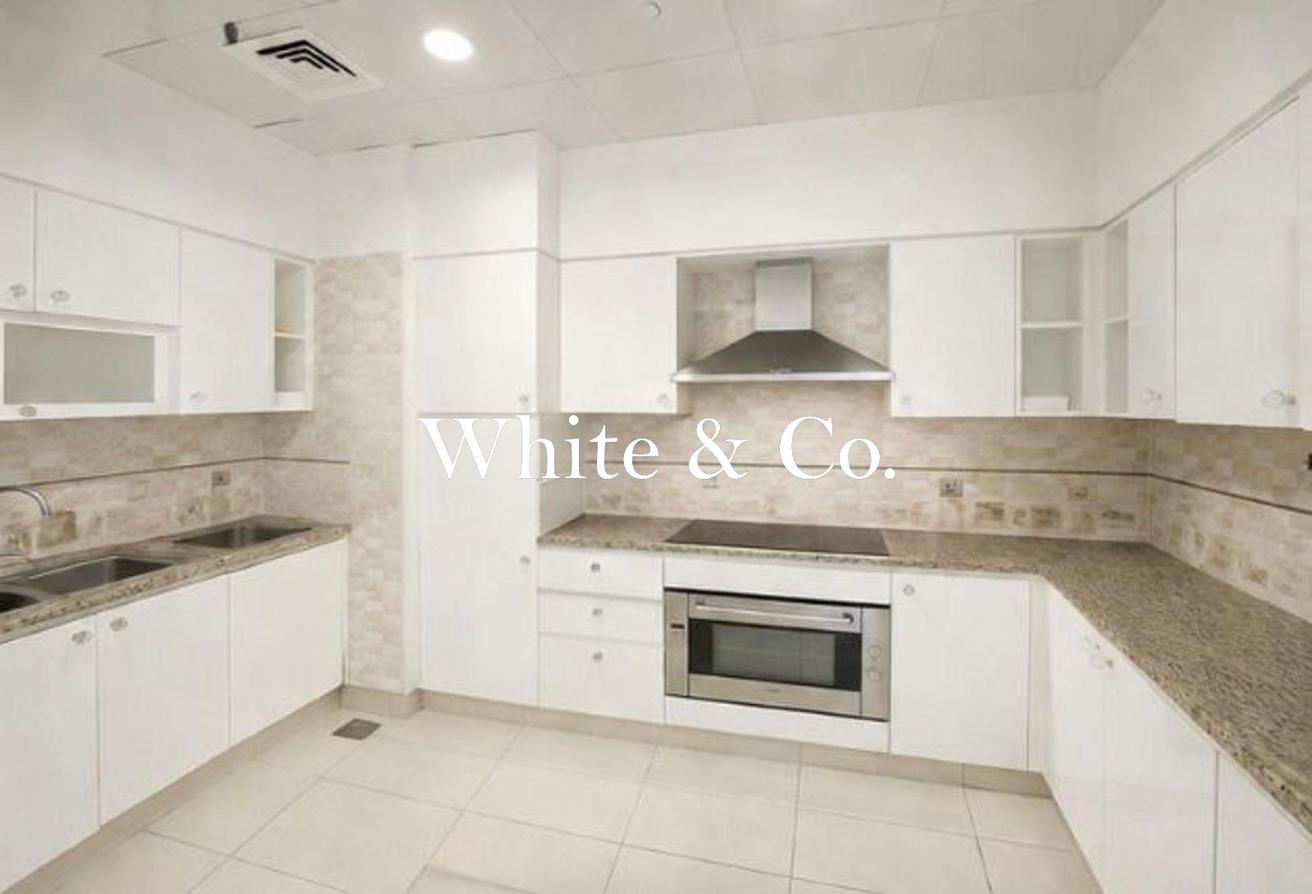 Unfurnished | 2 bed | Sea & Atlantis View photo 9