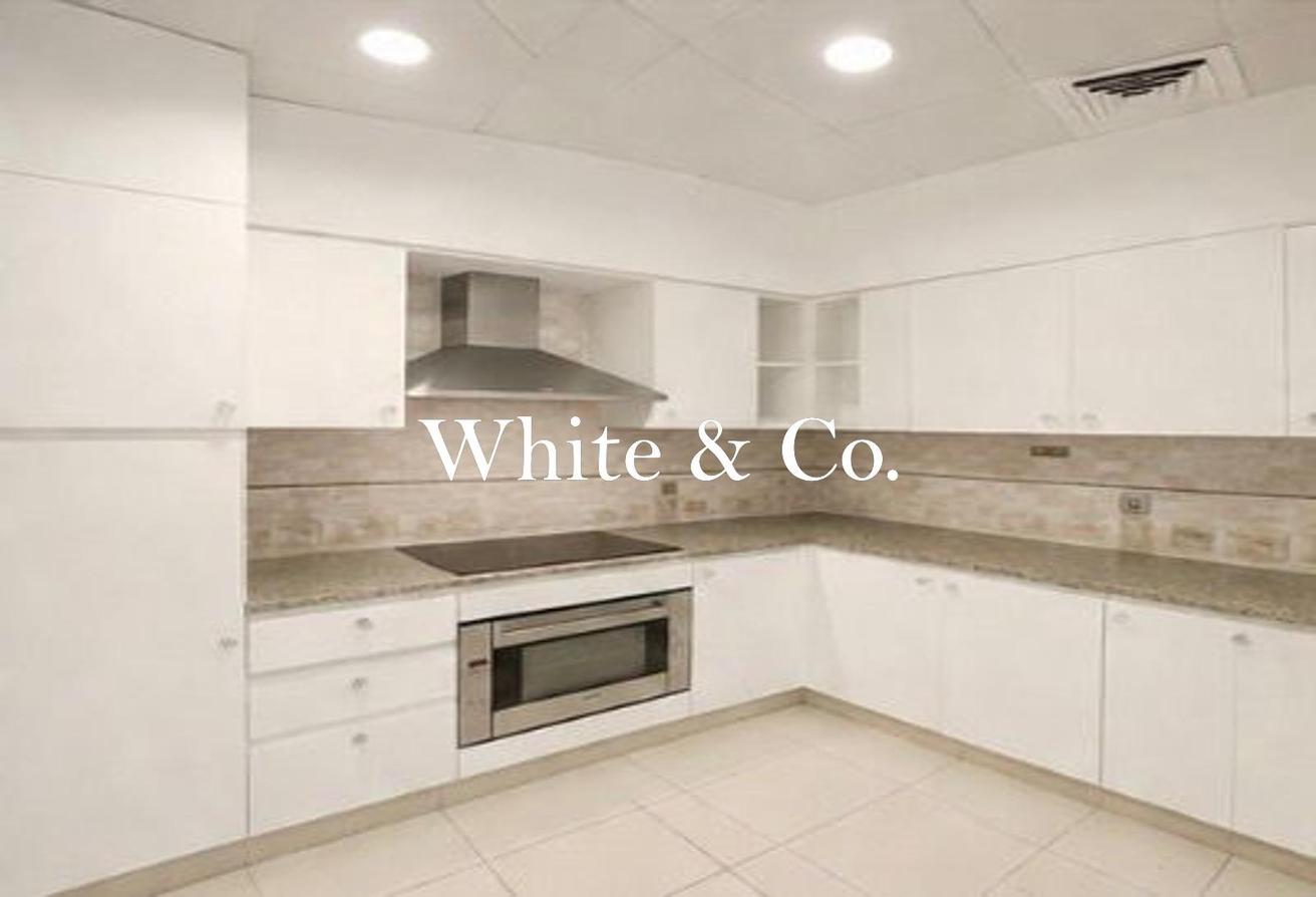 Unfurnished | 2 bed | Sea & Atlantis View photo 7