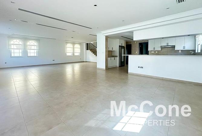 105538312 - Property Image 2