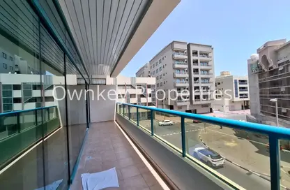 Apartment - 3 Bedrooms - 4 Bathrooms for rent in Diplomat Building - Umm Hurair 1 - Umm Hurair - Dubai