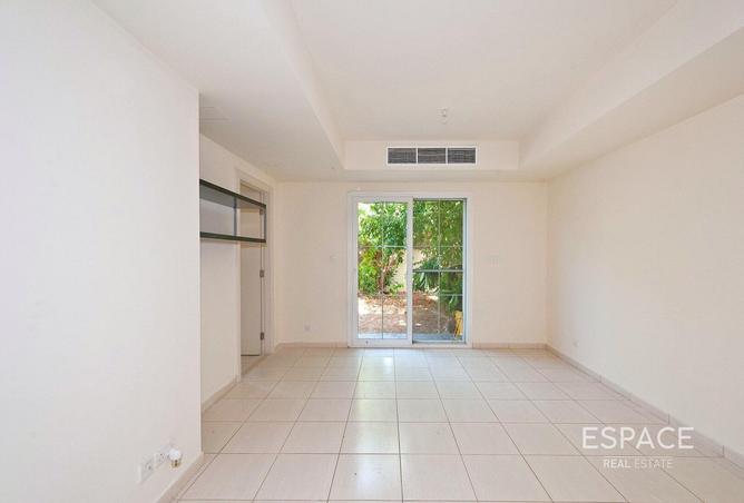 83215356 - Property Image 3