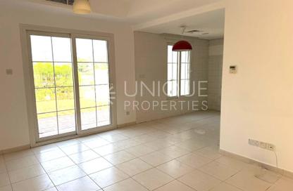 Villa - 2 Bedrooms - 3 Bathrooms for rent in Springs 10 - The Springs - Dubai
