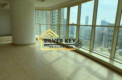 Apartment - 3 - 4 for rent in Al Majaz 3 - Al Majaz - Sharjah Apartment - 3 - 4 for rent in Al Majaz 3 - Al Majaz - Sharjah