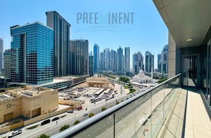 Apartment - 2 Bedrooms - 3 Bathrooms for rent in Bahwan Tower Downtown - Downtown Dubai - Dubai