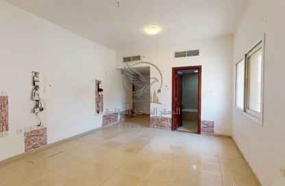 Apartment - Studio - 1 for rent in Al Butina 9 Building - Al Butina - Sharjah Apartment - Studio - 1 for rent in Al Butina 9 Building - Al Butina - Sharjah