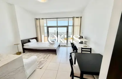 Apartment - Studio - 1 Bathroom for rent in Royal Residence 1 - Royal Residence - Dubai Sports City - Dubai