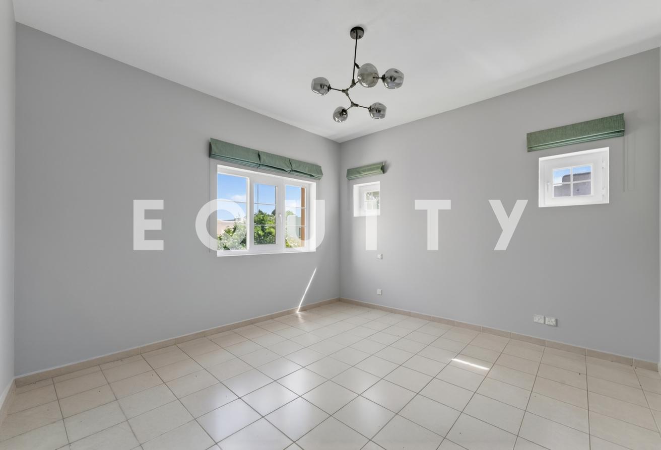 Under Renovation | 5 Bedrooms | Big Plot Villa photo 13