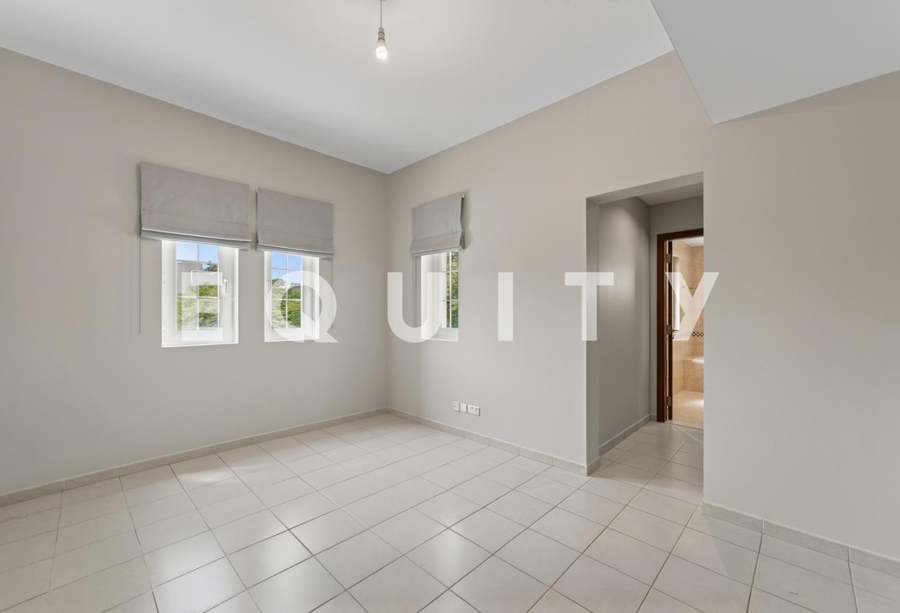Under Renovation | 5 Bedrooms | Big Plot Villa photo 9